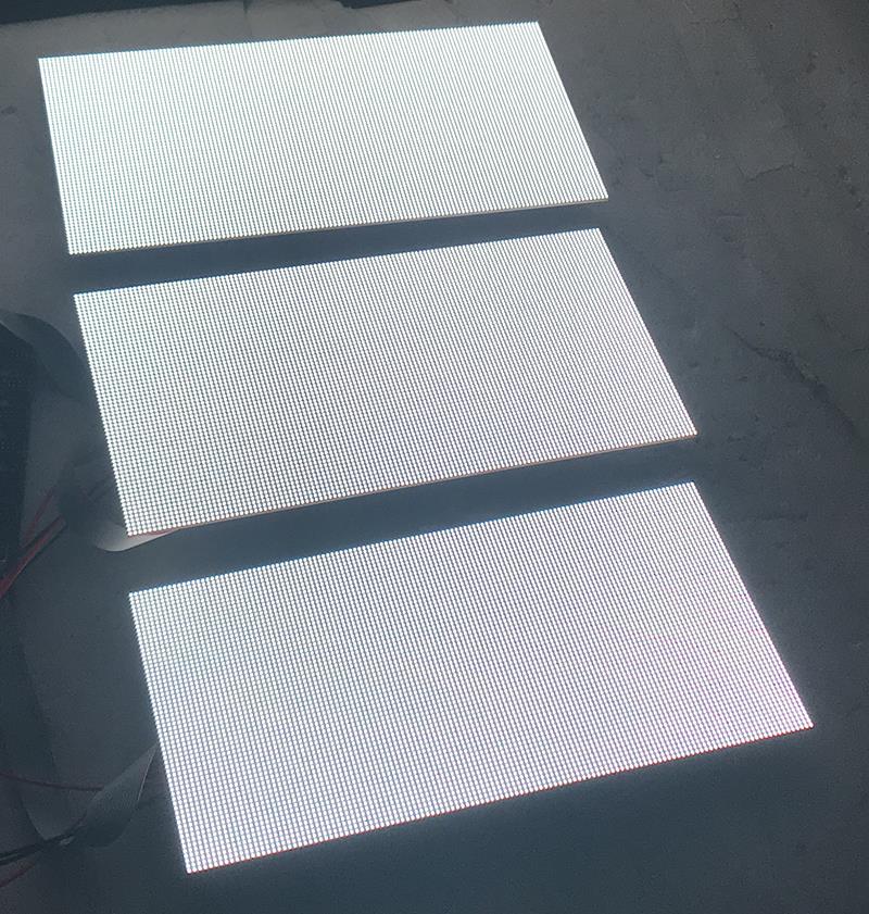 美國GOB產(chǎn)品H2.38租賃屏項(xiàng)目貨已經(jīng)發(fā)出