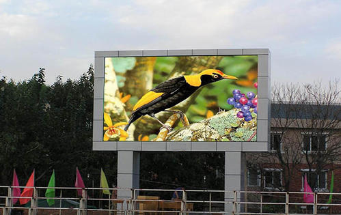 影響LED顯示屏對(duì)比度的因數(shù)