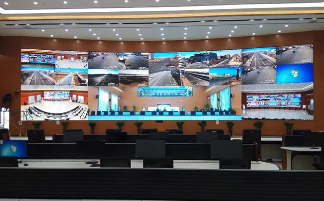 智慧城市建設(shè)推動(dòng)LED顯示屏企業(yè)朝“智慧領(lǐng)域”轉(zhuǎn)型和創(chuàng)新