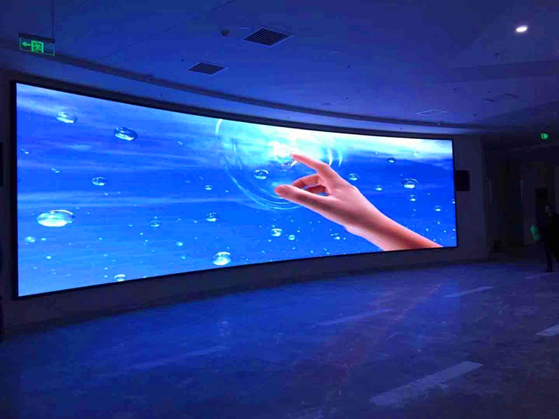 小間距顯示屏后臺系統(tǒng)的特點與衍進趨勢