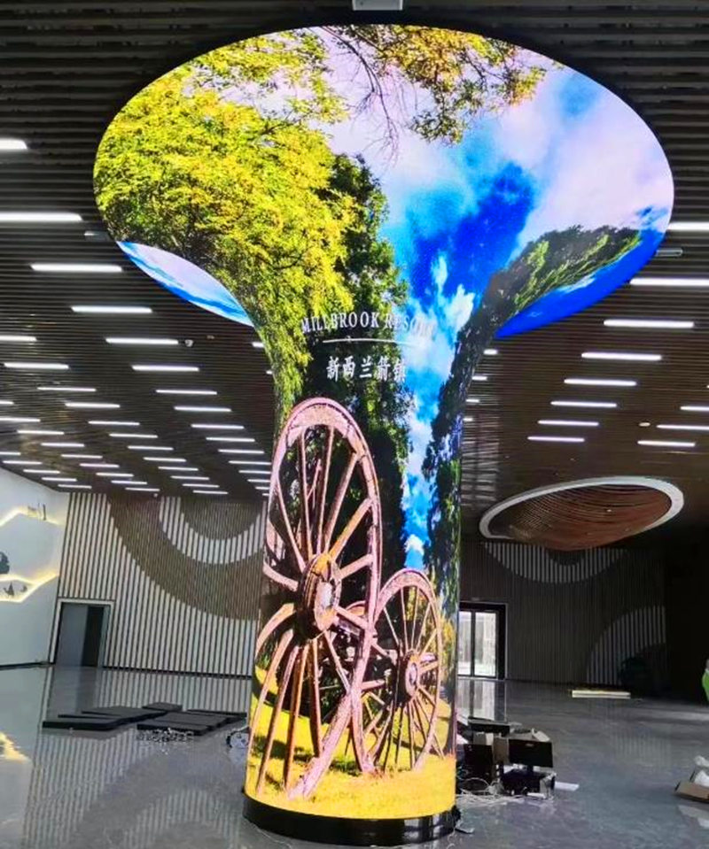 圓柱樹(shù)形屏——LED異形顯示屏