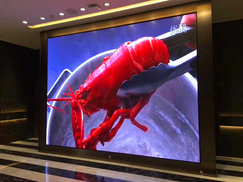 LED顯示屏COB封裝與SMD封裝在技術(shù)上有什么不同？