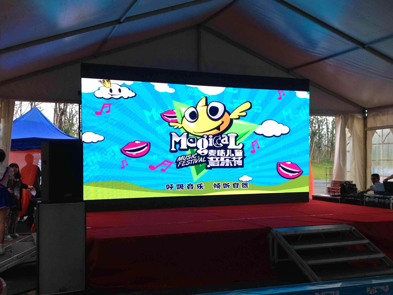 舞臺租賃LED顯示屏關(guān)鍵注意事項
